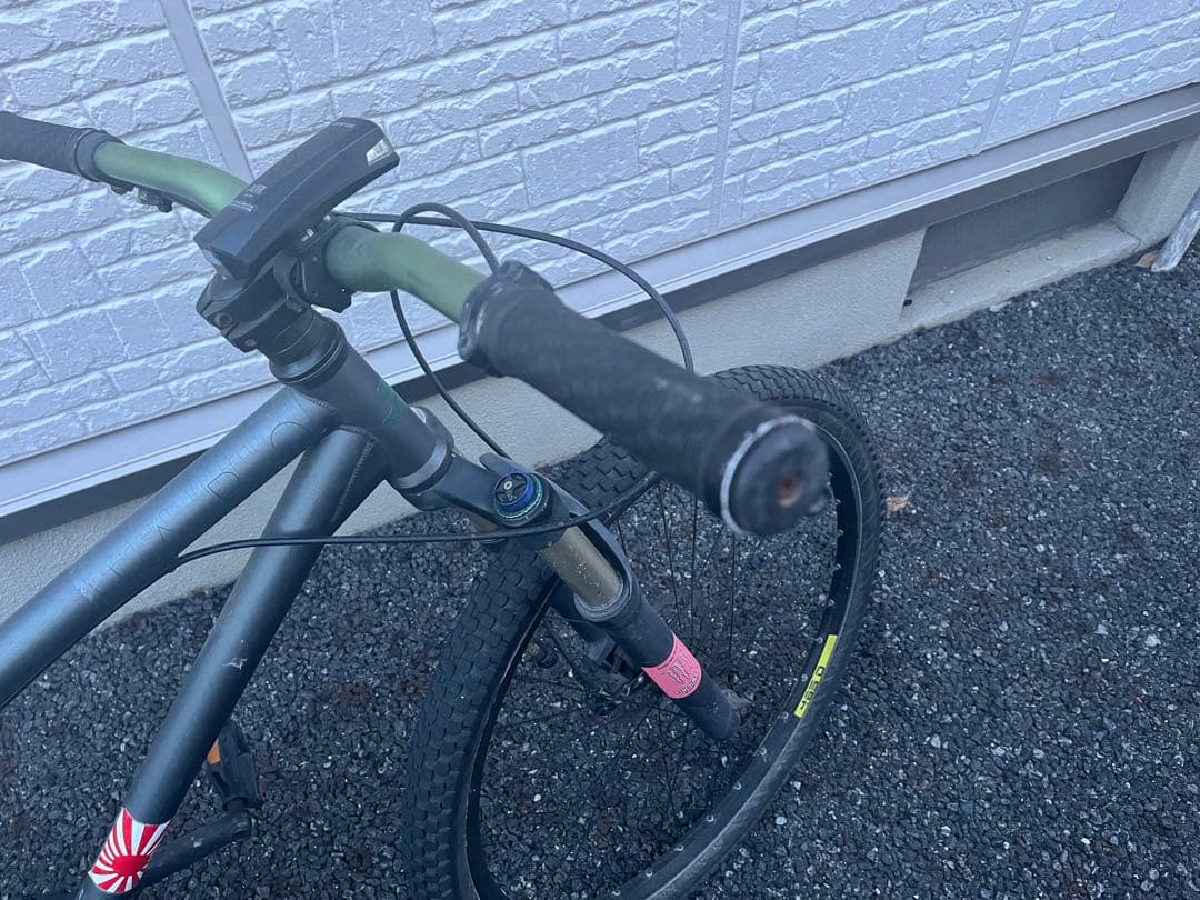 『直接お渡しできる方』BMXバイク グレー 26インチ フロントサスペンション