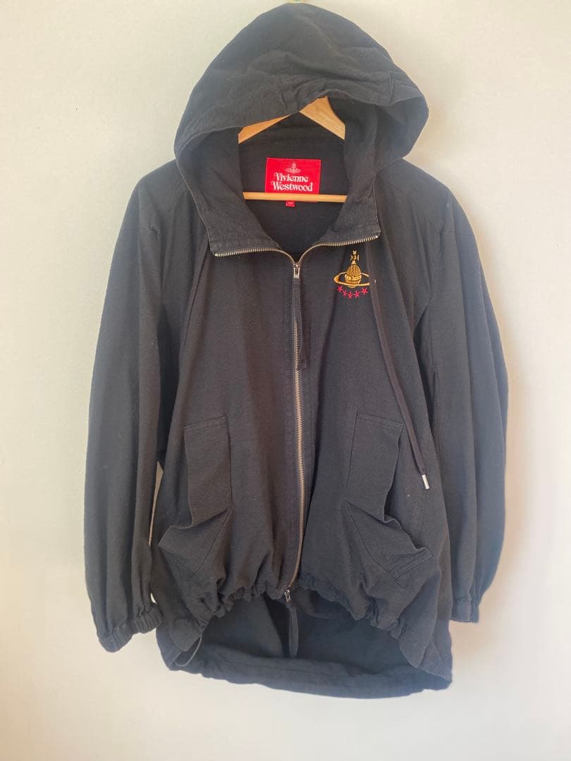 ヴィヴィアンウエストウッド　ボアブルゾン　とフーディー