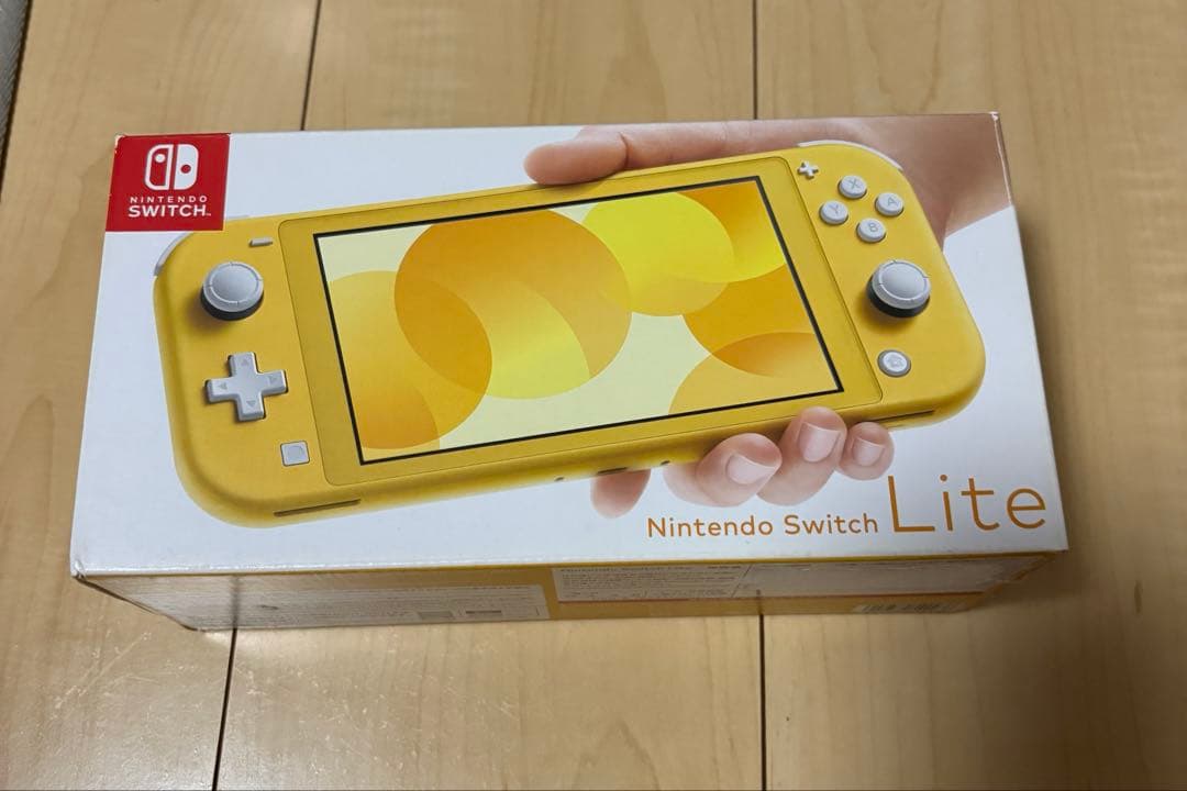 Nintendo Switch Lite イエロー 本体　充電器あり