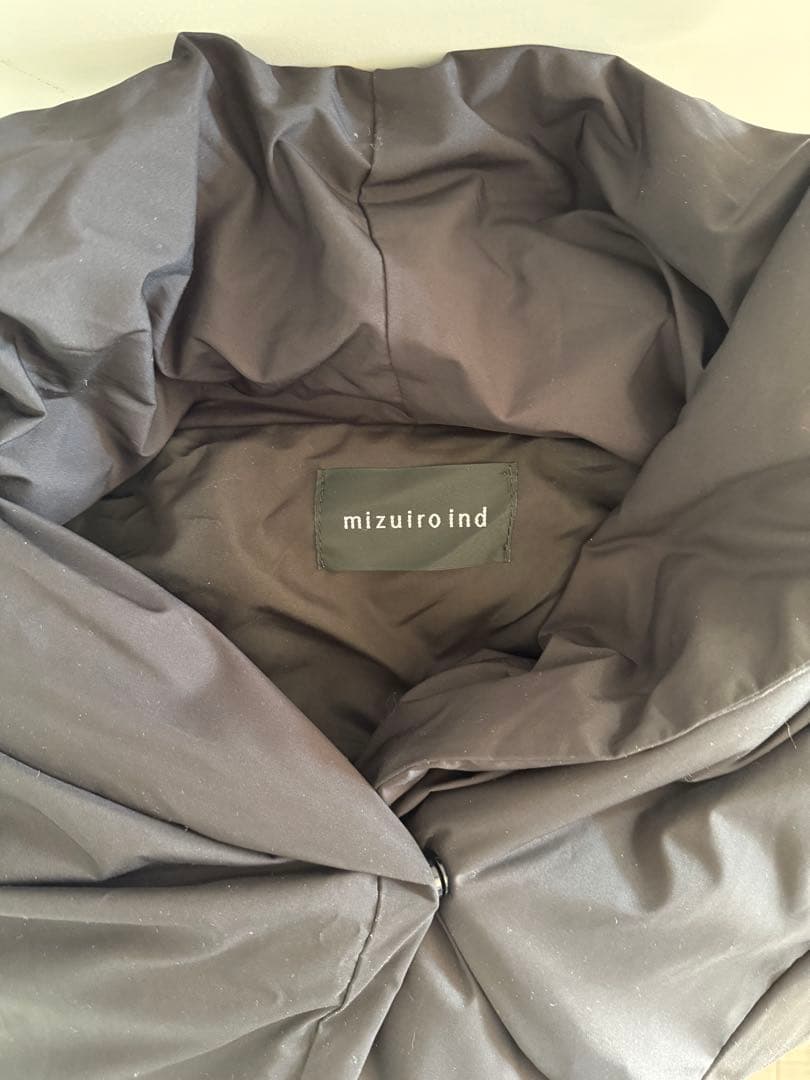 @kaz様ご予約　ミズイロインド　ドレープロングライトダウンコート　ブラック