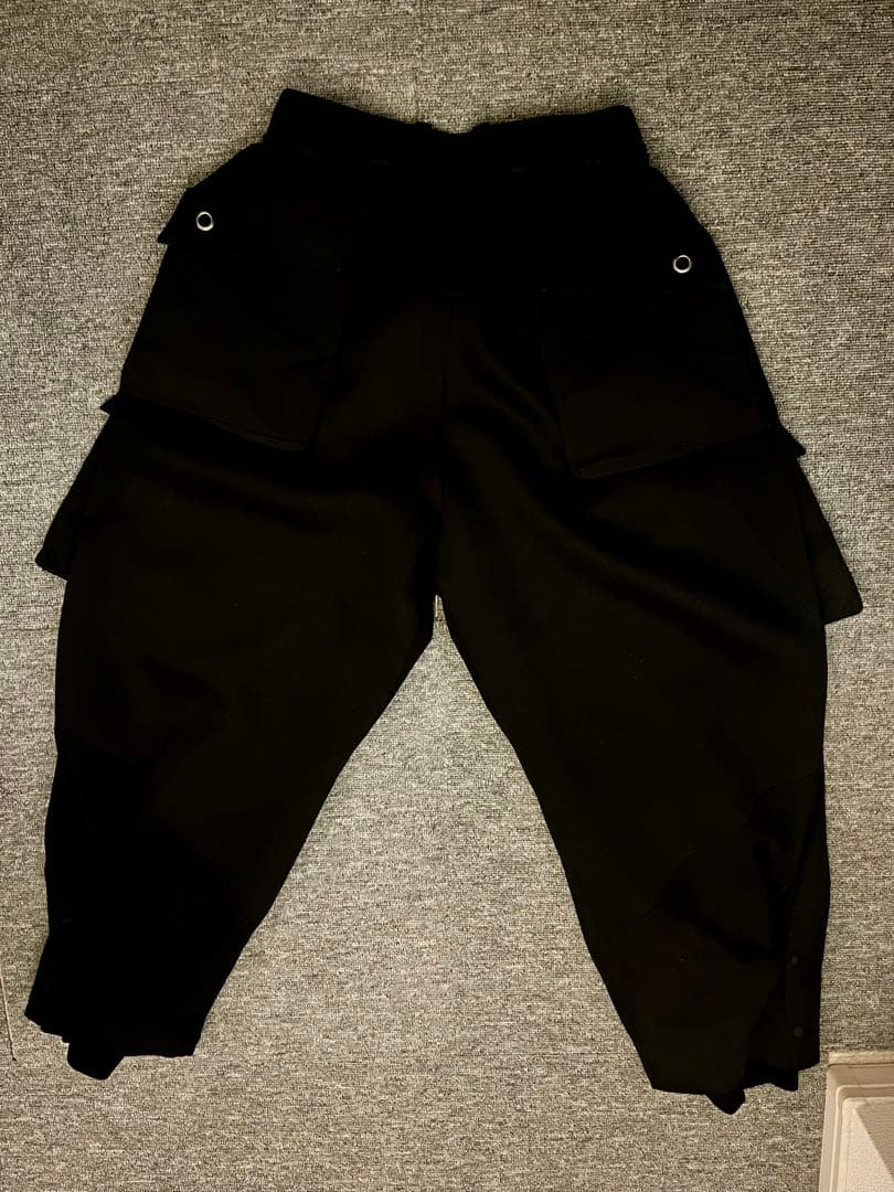 メゾンスペシャル　テック異素材コンビネーションアイレットワイドカーゴパンツ