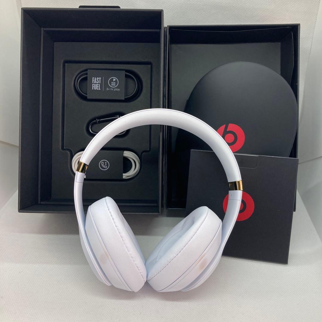 未使用beats solo3 wireless 特別版ホワイト