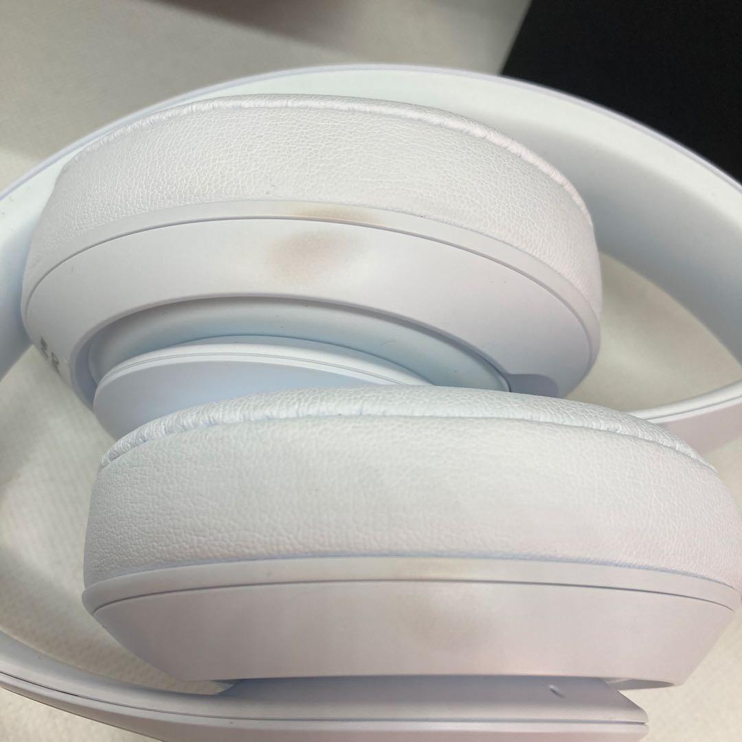 未使用beats solo3 wireless 特別版ホワイト