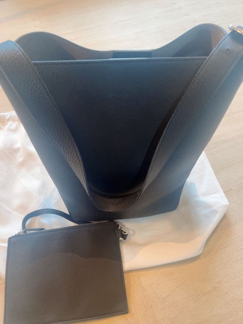 Bonaventura ボナベンチュラ　ミーナ　バケットバックブラック