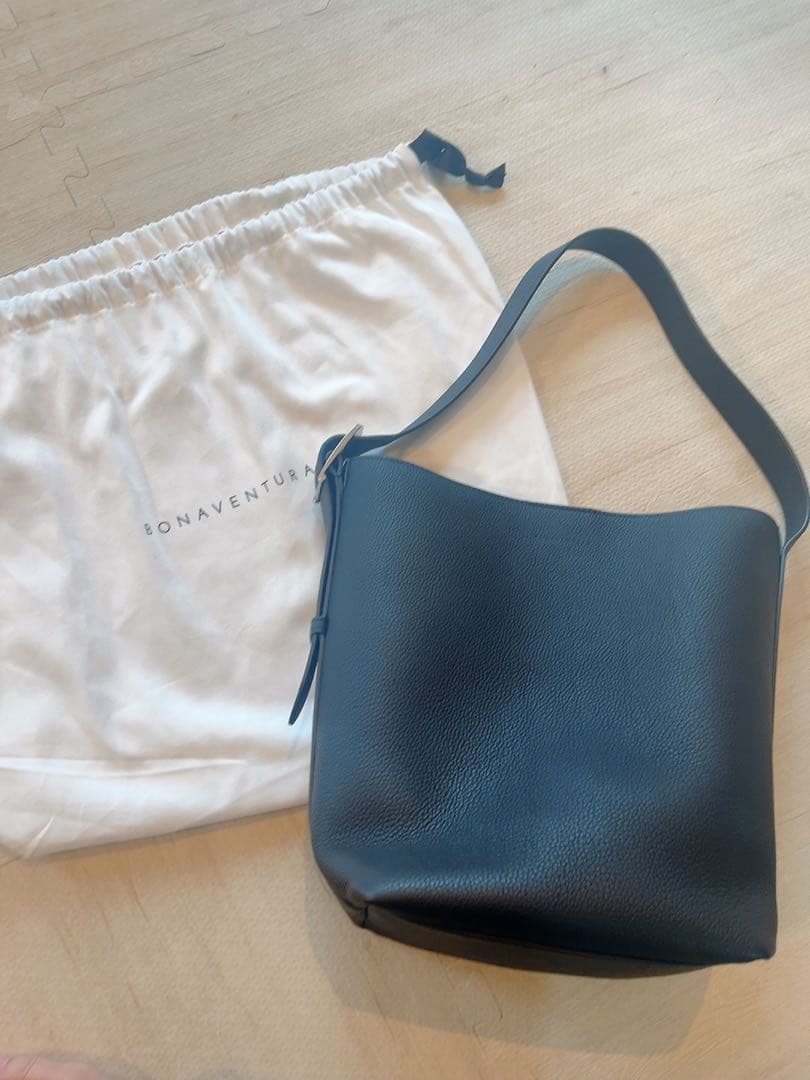 Bonaventura ボナベンチュラ　ミーナ　バケットバックブラック