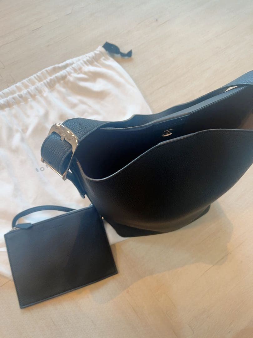 Bonaventura ボナベンチュラ　ミーナ　バケットバックブラック