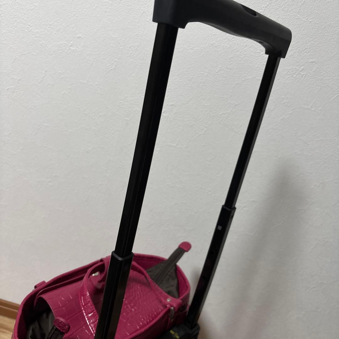 スワニー　クロコダイル風　キャリーバッグ　未使用　美品　ピンク　最安値