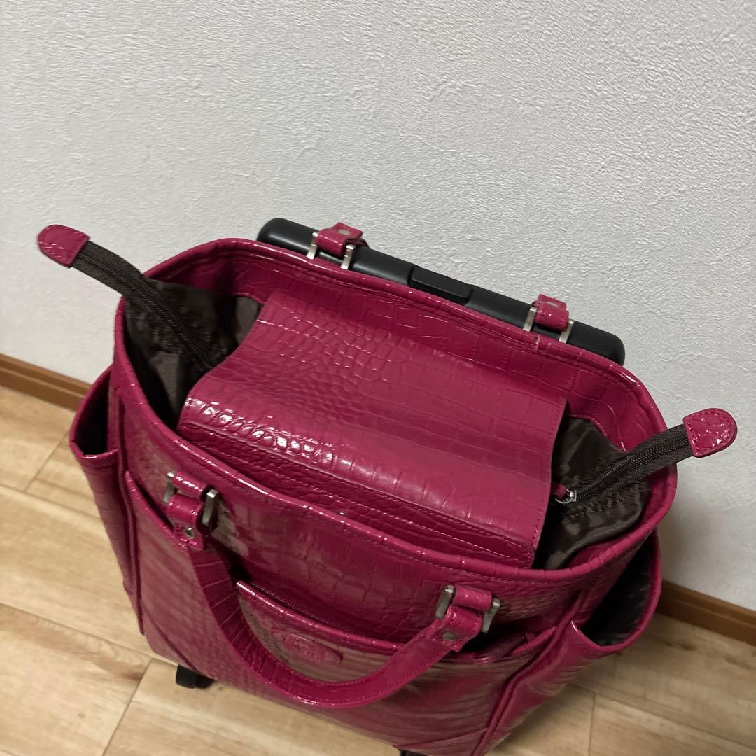 スワニー　クロコダイル風　キャリーバッグ　未使用　美品　ピンク　最安値