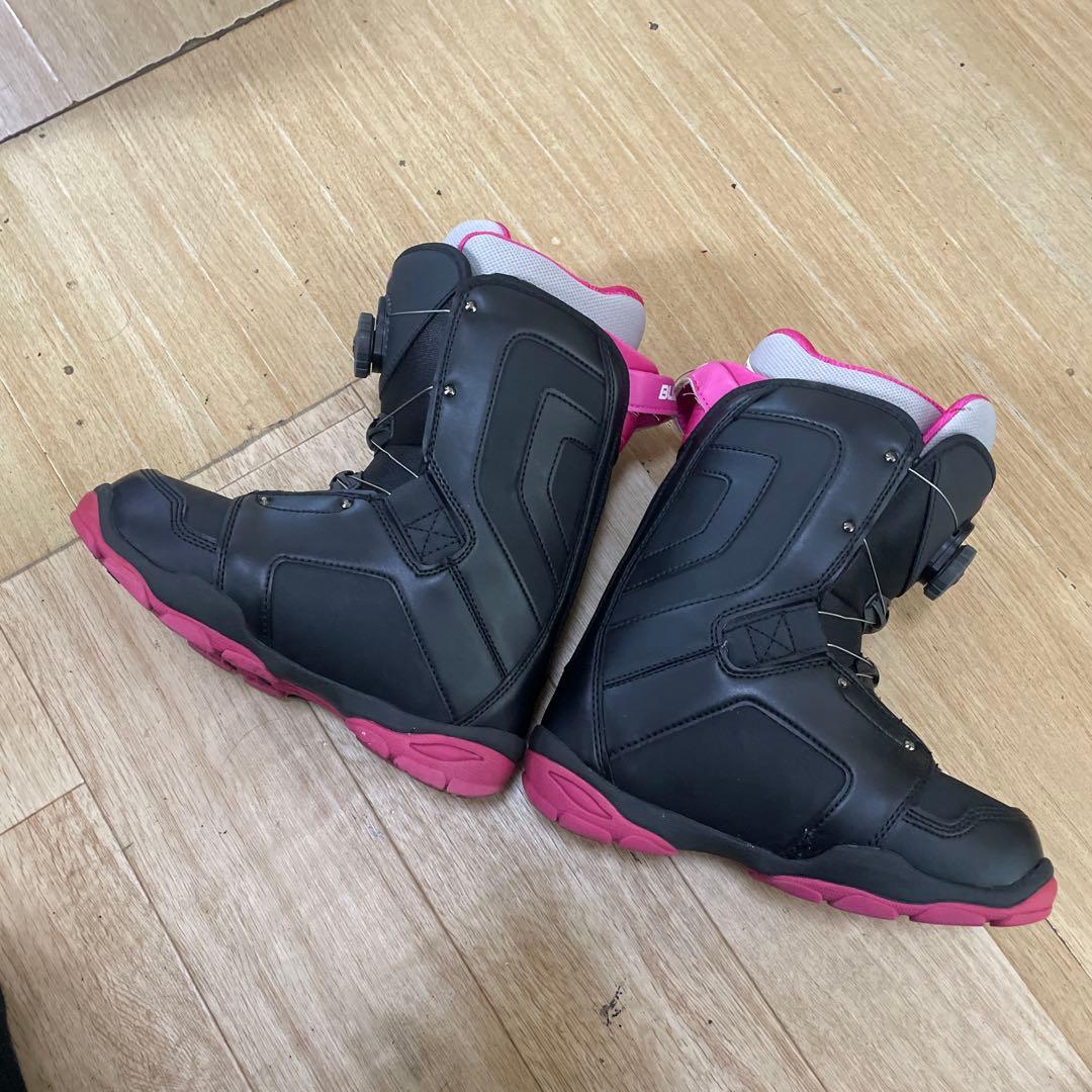 スノーボードブーツ　BUZRUN　BOA　24㎝