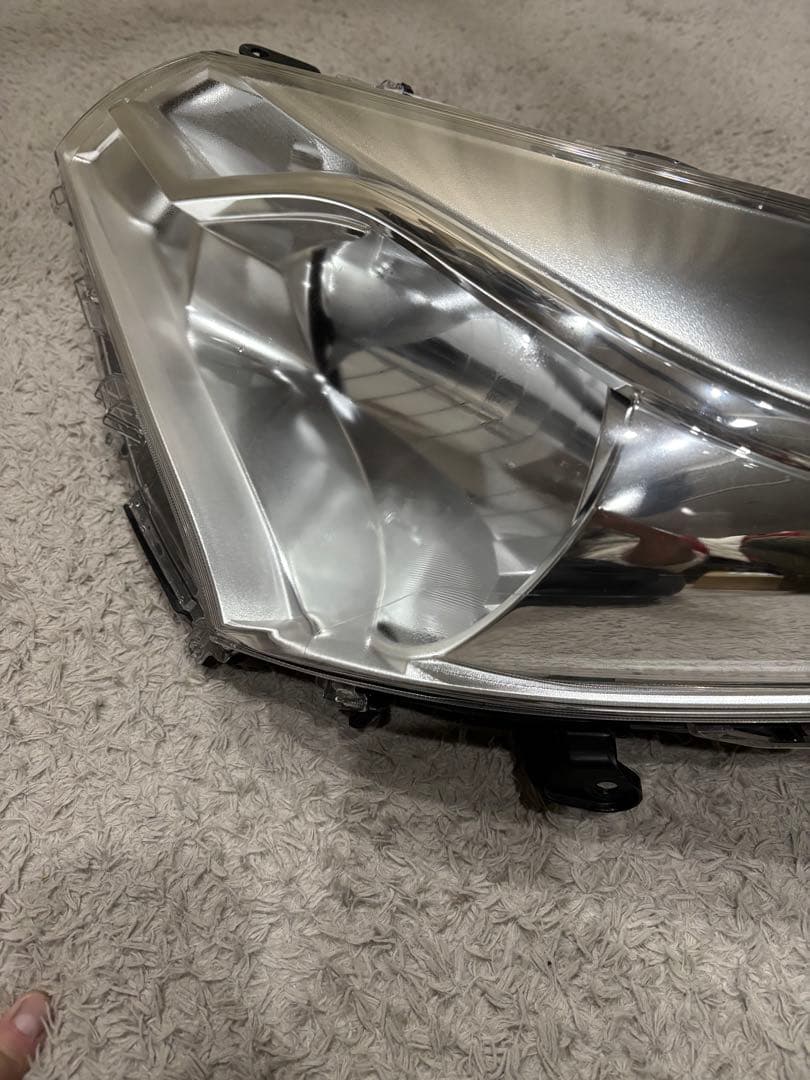 130系 後期 ヴィッツ 純正ヘッドライト 左