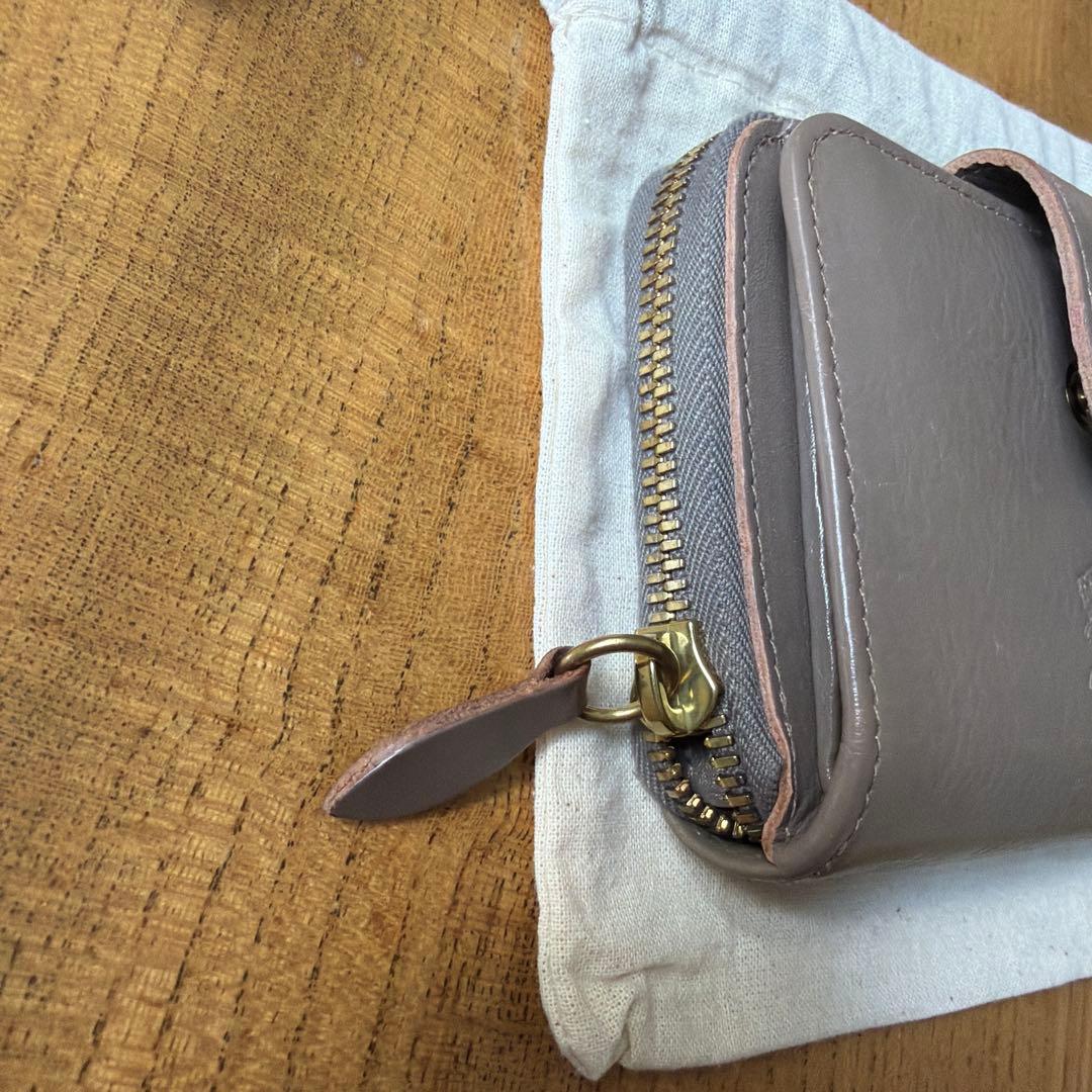 【美品】　イルビゾンテ　ラウンドジップ　ミニ財布　 グレージュ