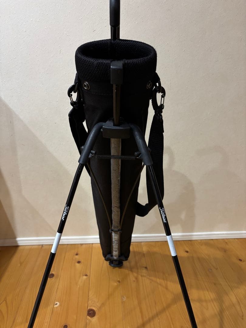 【新品フード】Titleist スタンド式ゴルフバッグ 黒