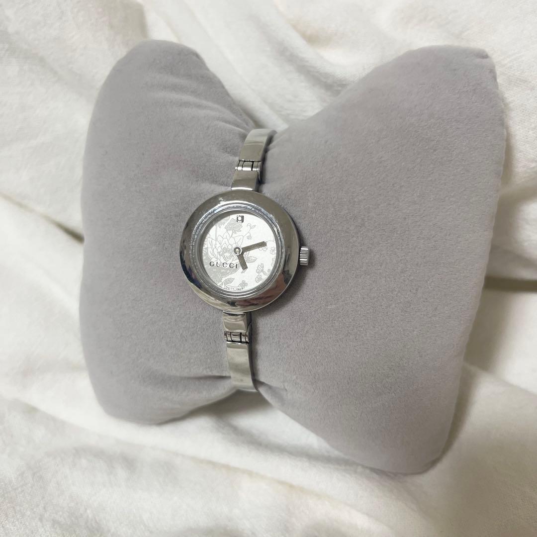 GUCCI グッチ　腕時計　レディース 105 1Pダイヤ フラワー バングル