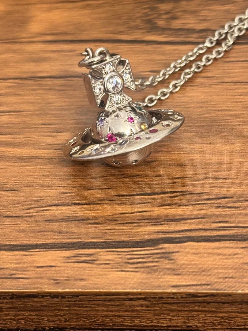 ヴィヴィアンウエストウッドMAN DEMETRIUS ORB ネックレスシルバー