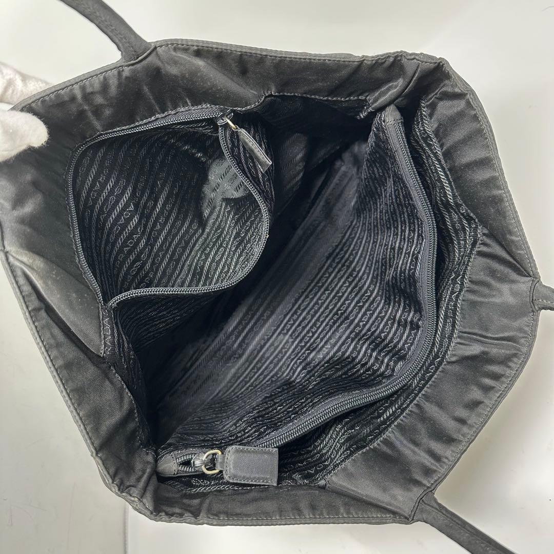 PRADA ビジネスバッグ 黒 大きめ　A4可　N2-8.5