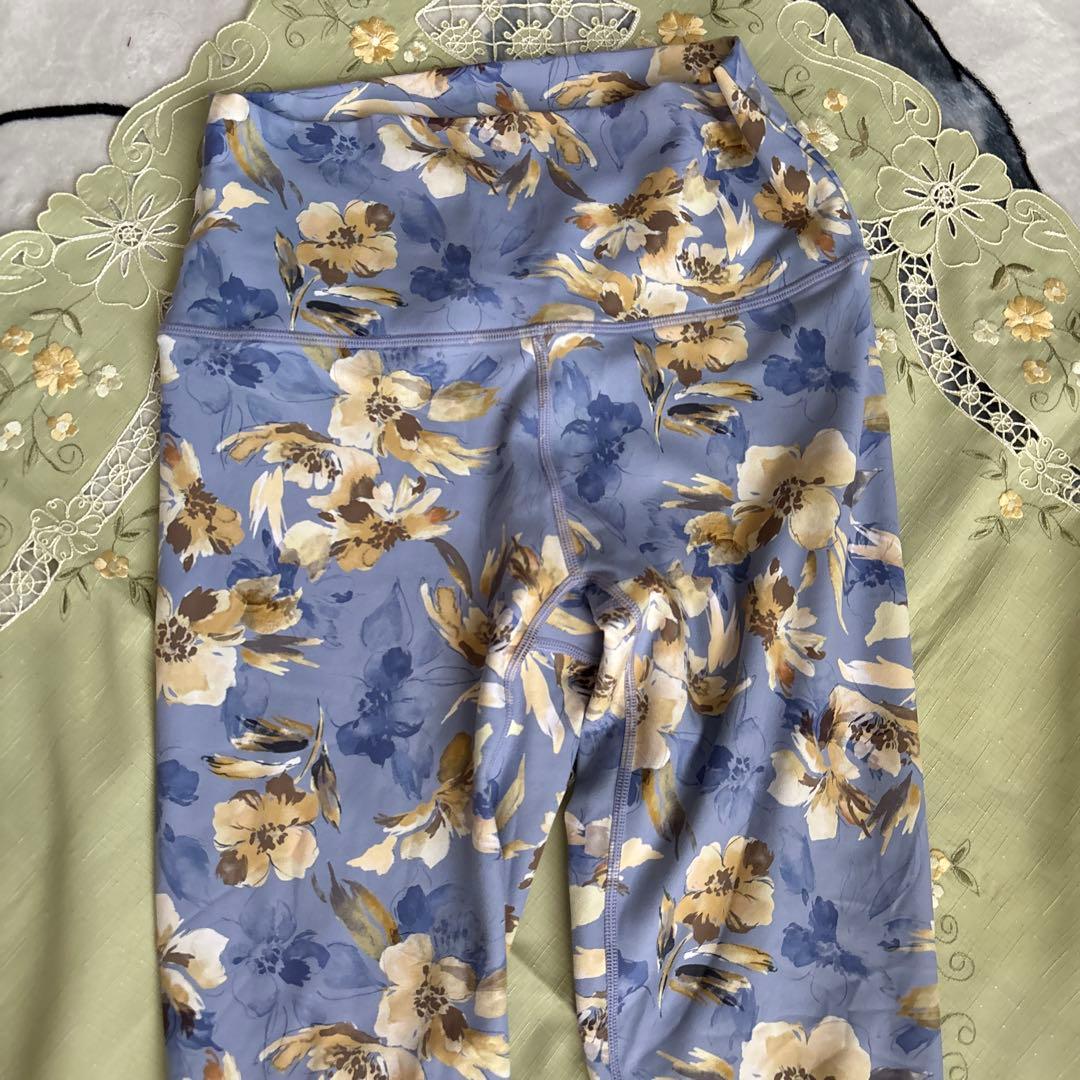 SUKALAスカーラ ブルー系花柄 ヨガウェア3点セット