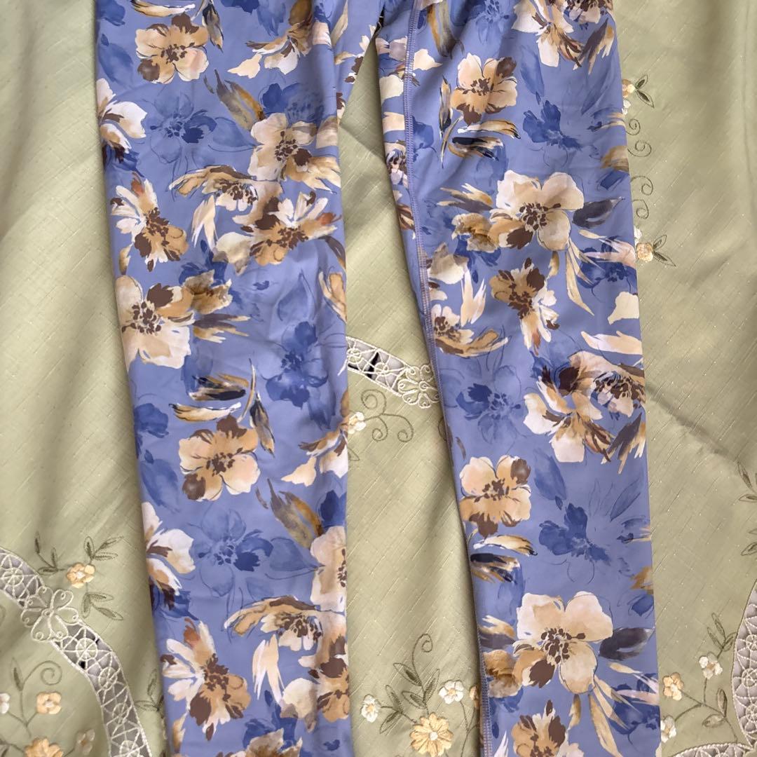 SUKALAスカーラ ブルー系花柄 ヨガウェア3点セット