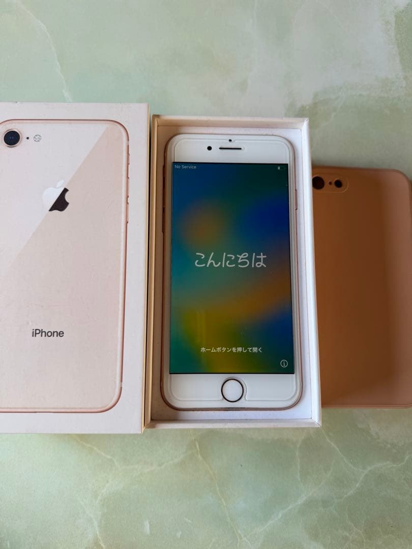 iPhone 8 ゴールド本体SIMフリー64GB
