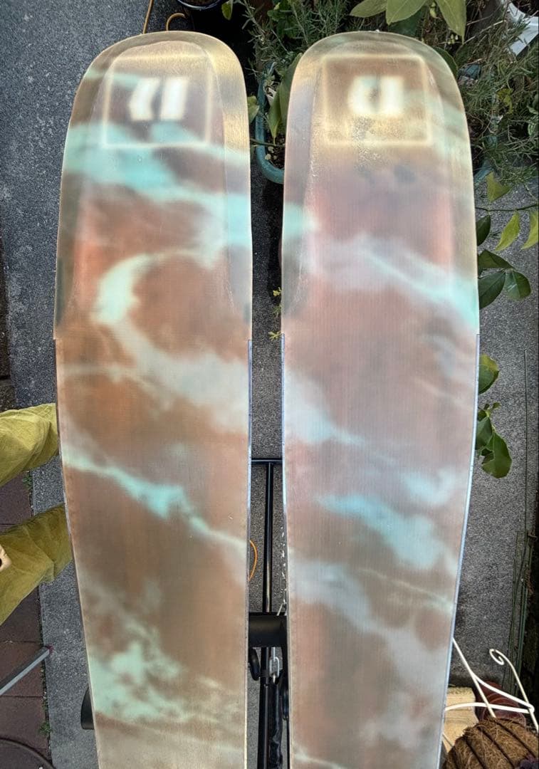 ARMADA アルマダ ARV 116 JJ 185cm 22-23モデル