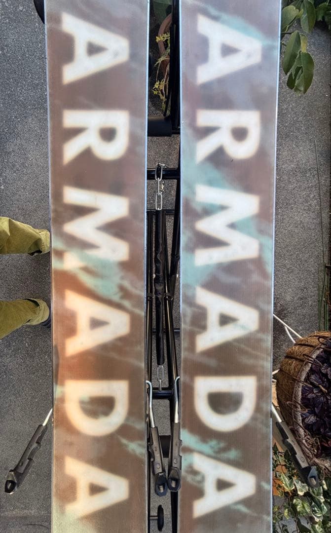 ARMADA アルマダ ARV 116 JJ 185cm 22-23モデル