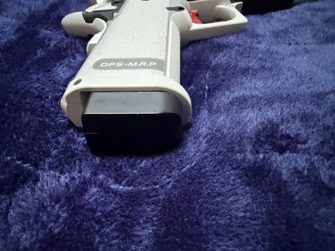 兵*長様 ハイキャパDORホワイト　マイクロプロサイト付