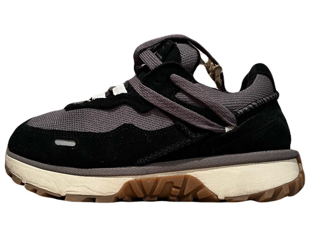 UGG ブラック スニーカー　RETROFI LOW