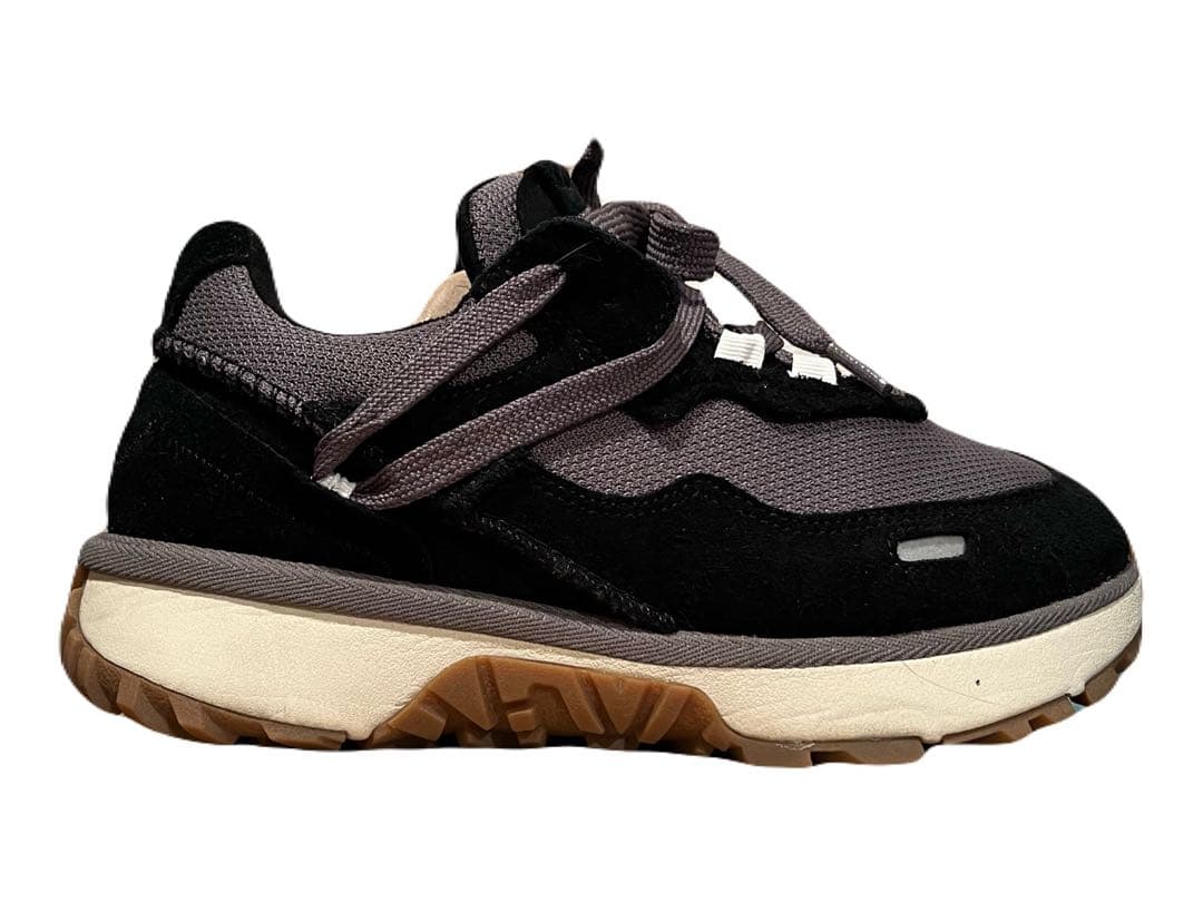 UGG ブラック スニーカー　RETROFI LOW