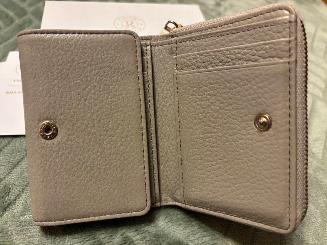 russet レザー三つ折り財布 グレー