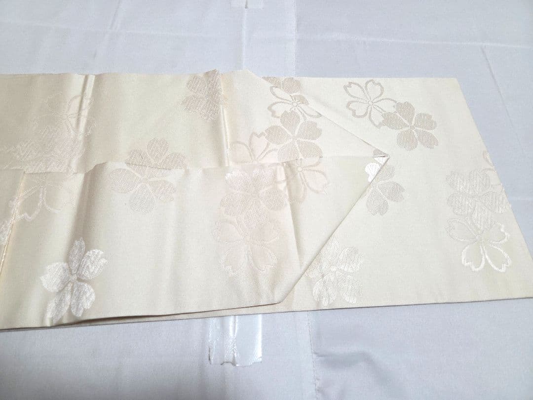 D 桜の花模様 白色 ワントーン 全通 正絹 カジュアルな名古屋帯