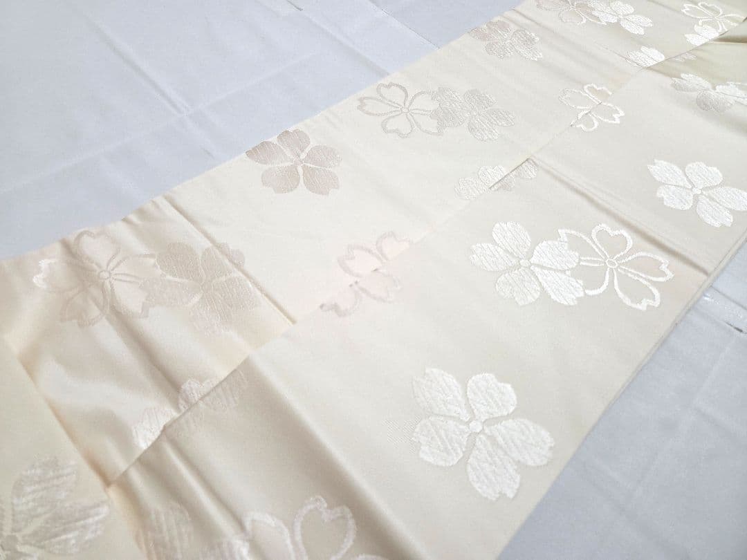 D 桜の花模様 白色 ワントーン 全通 正絹 カジュアルな名古屋帯