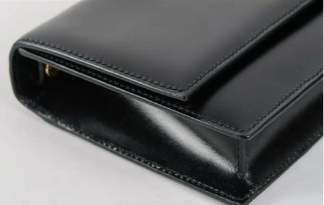 d*3様 【超美品】ブルガリ カーフレザー クラッチ ショルダーバッグ ブラック