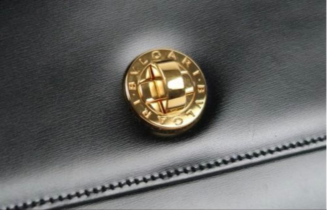 d*3様 【超美品】ブルガリ カーフレザー クラッチ ショルダーバッグ ブラック