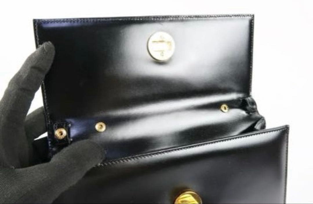 d*3様 【超美品】ブルガリ カーフレザー クラッチ ショルダーバッグ ブラック