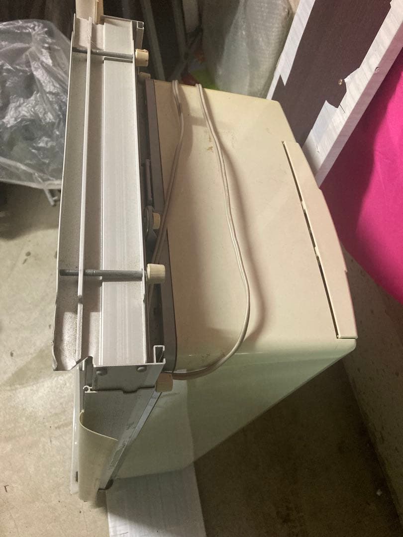 手渡し希望コロナ ウインドエアコン CW-1611窓枠付き　北海道