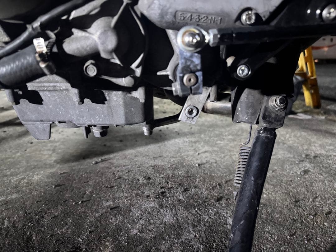 vtr 250 アンダーカウル　コワース？値段交渉◎