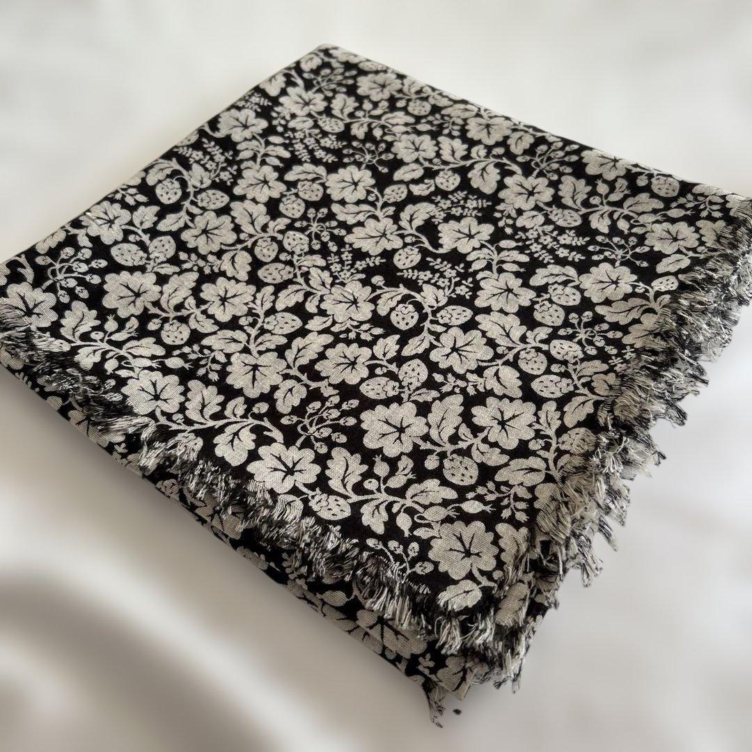 オールドマンズテーラー ワイルドベリー　ハンドプリント　ガーゼショール