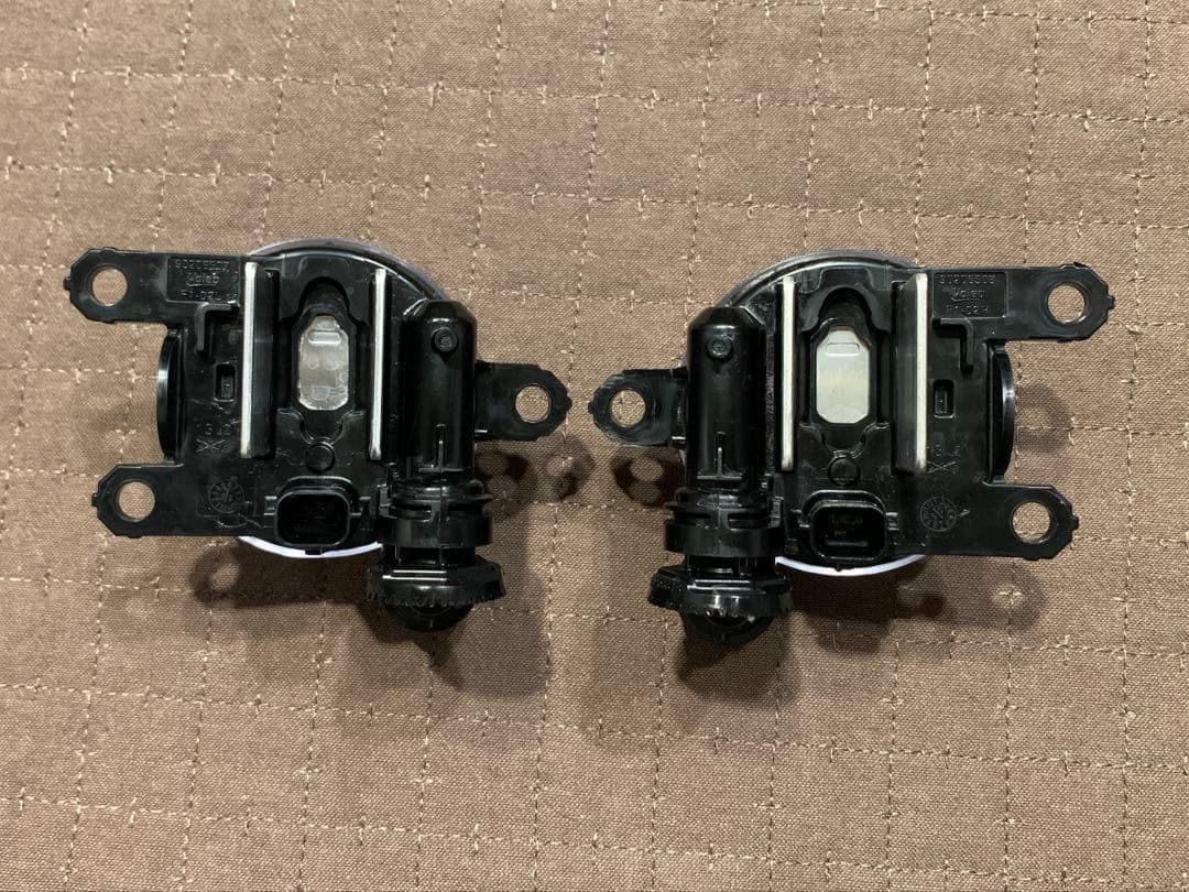 【新車外し】N-BOXカスタムターボ　フォグライト