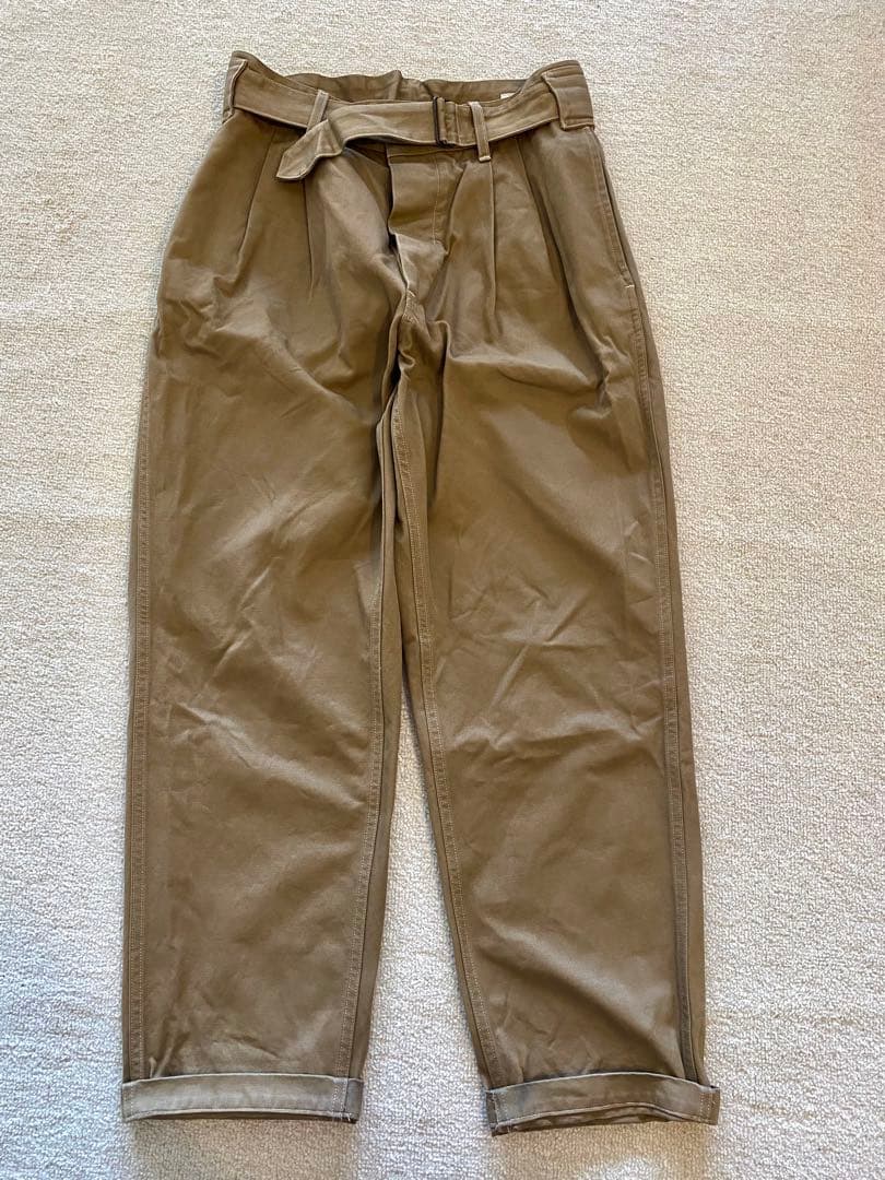 GAUDI ‼️プロフ必読‼️  comoli ベルテッドチノ　ベージュ