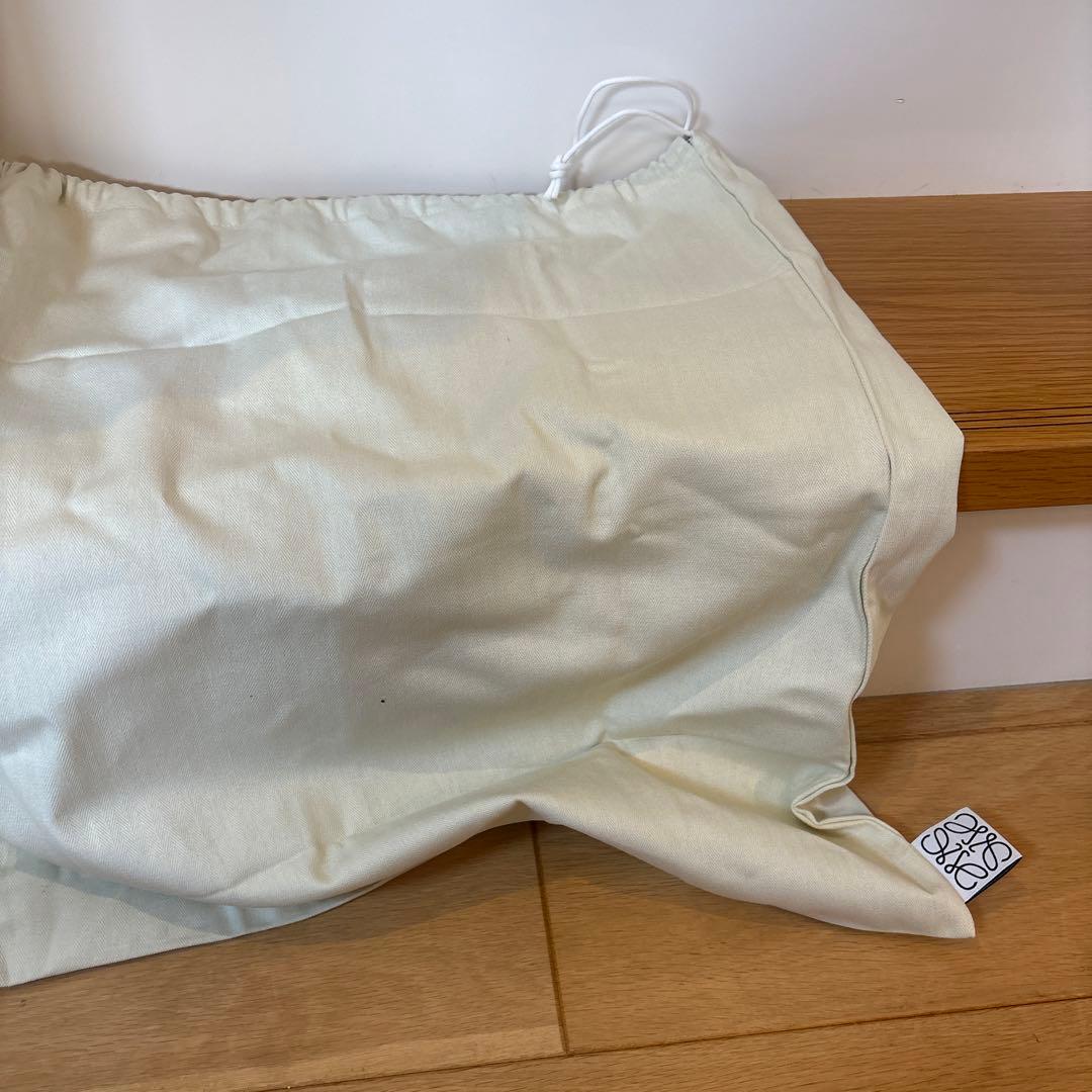 未使用　ロエベ　ネイビー帽子