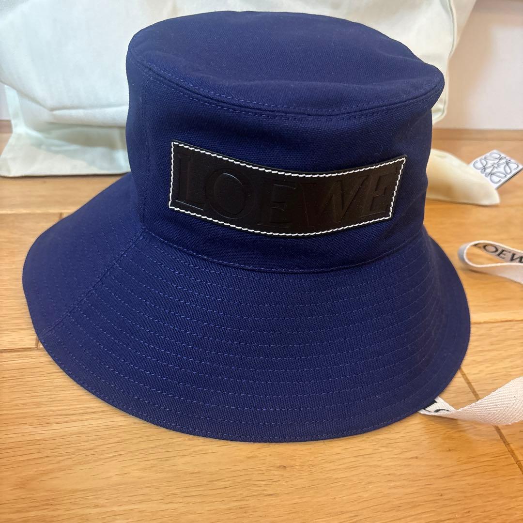 未使用　ロエベ　ネイビー帽子