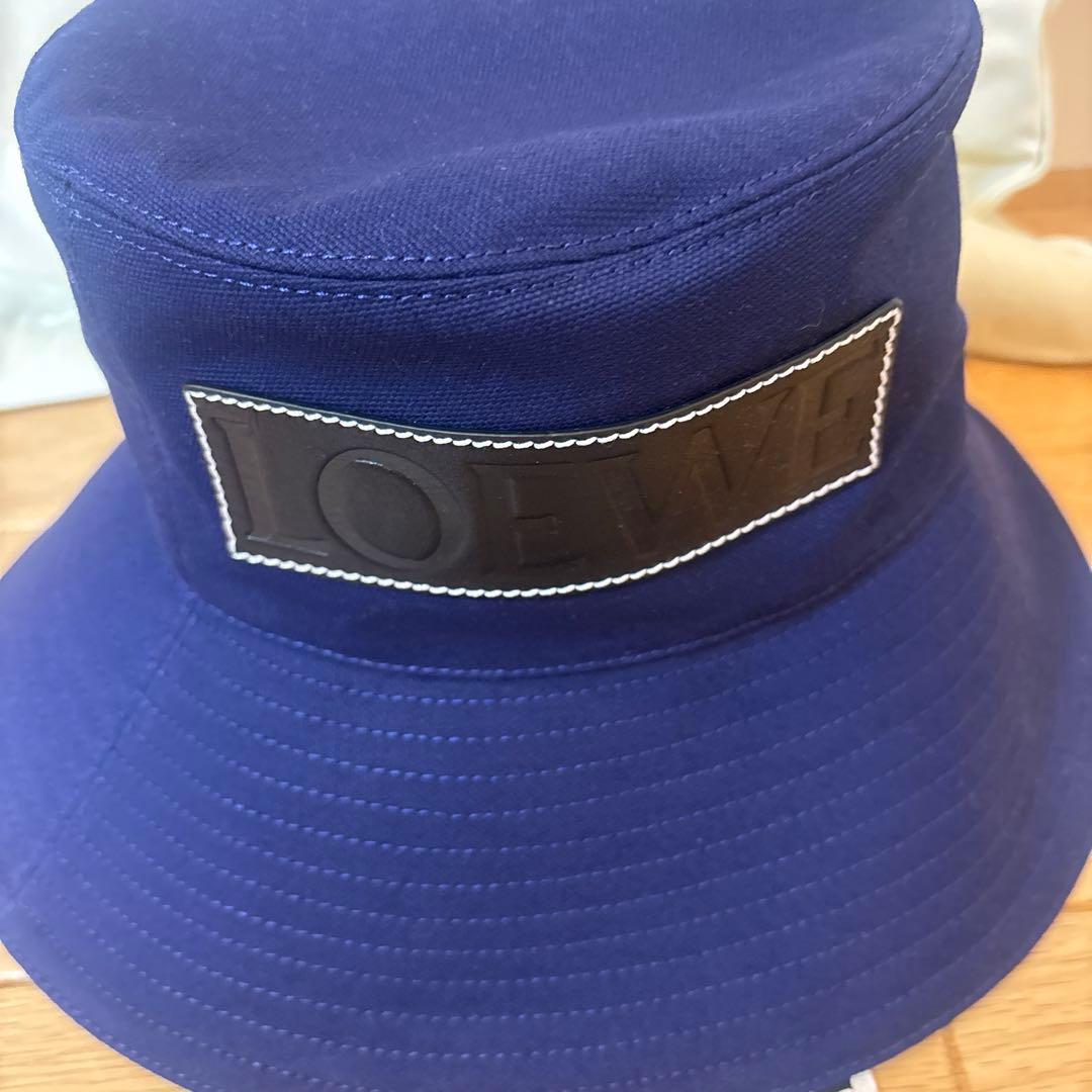 未使用　ロエベ　ネイビー帽子