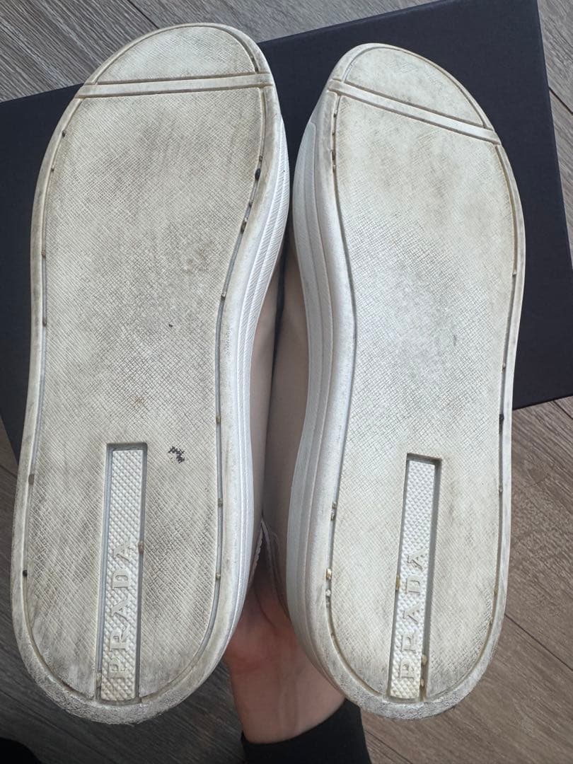 プラダスニーカー37