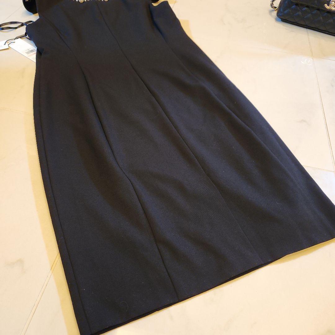 再度のお値下げ‼️【新品】カルバンクライン　パールビジューワンピース