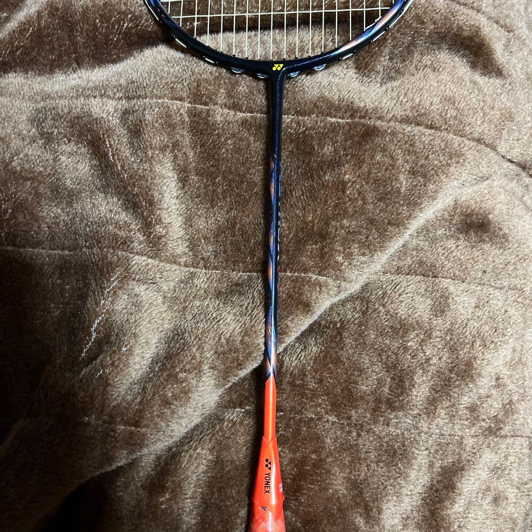 美品‼️YONEX ASTROX 77PRO （4UG5）