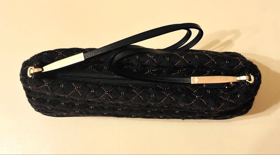 ボッテガヴェネタ ハンドバッグ 肩掛け 黒 ニット×ビーズ×ラメ刺繍×レザー