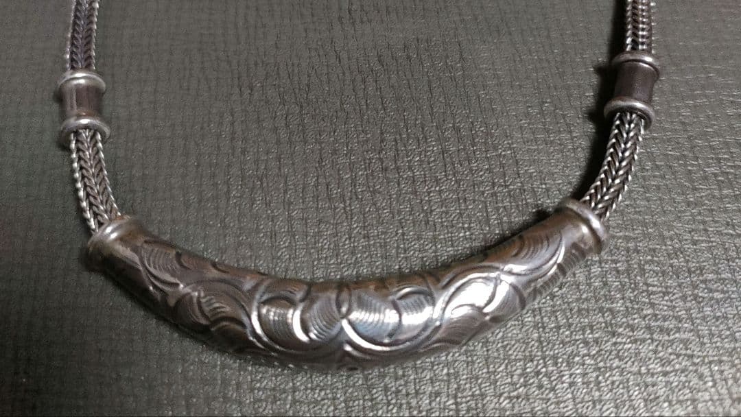 エングレーブ模様 シルバーネックレス