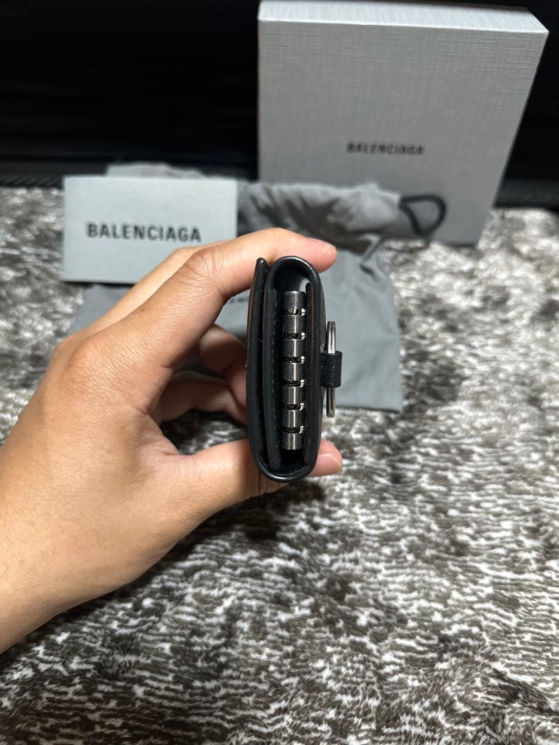 BALENCIAGA ブラックキーケース