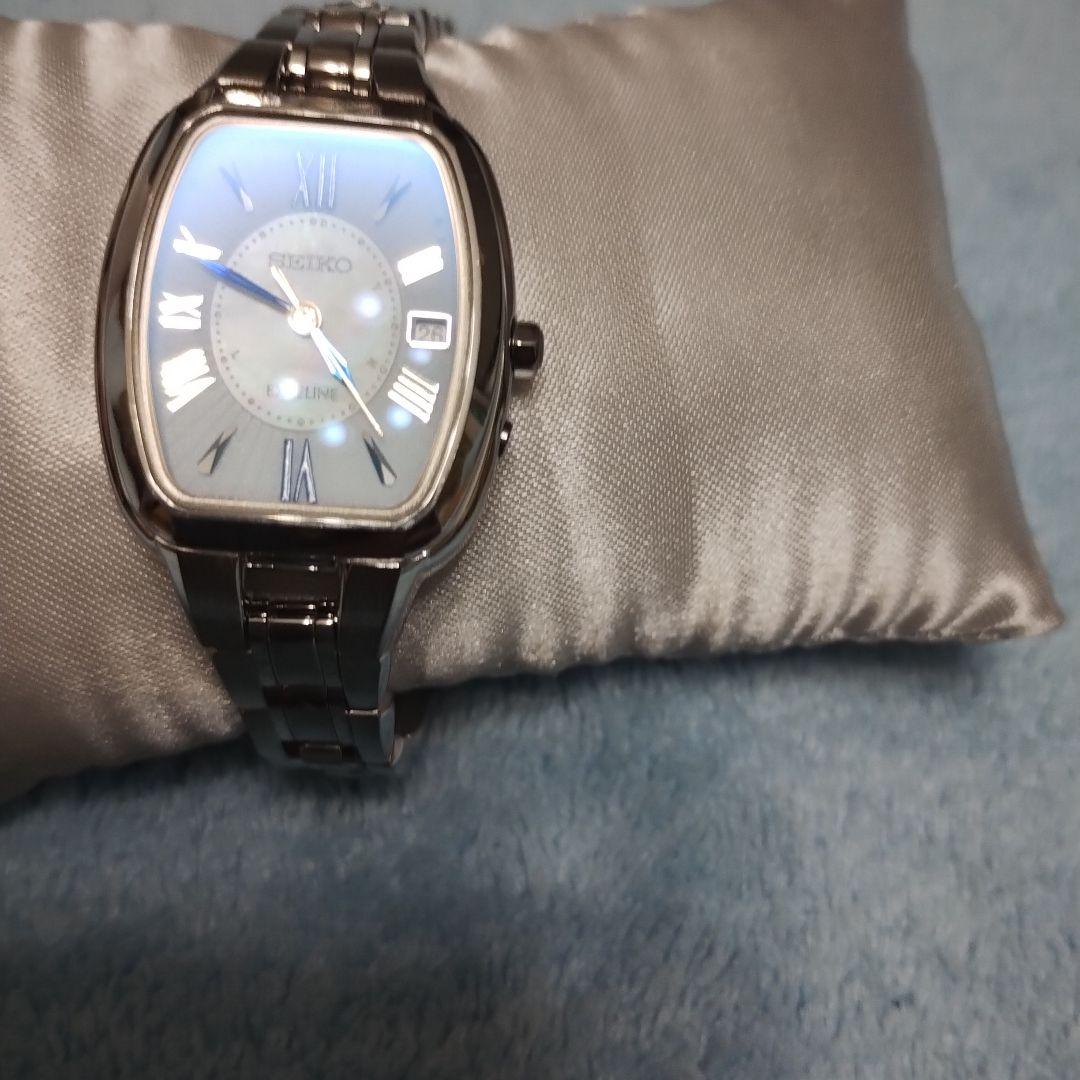 希少セイコーSEIKOエクセリーヌEXCELINE　白蝶貝チタン定価132000
