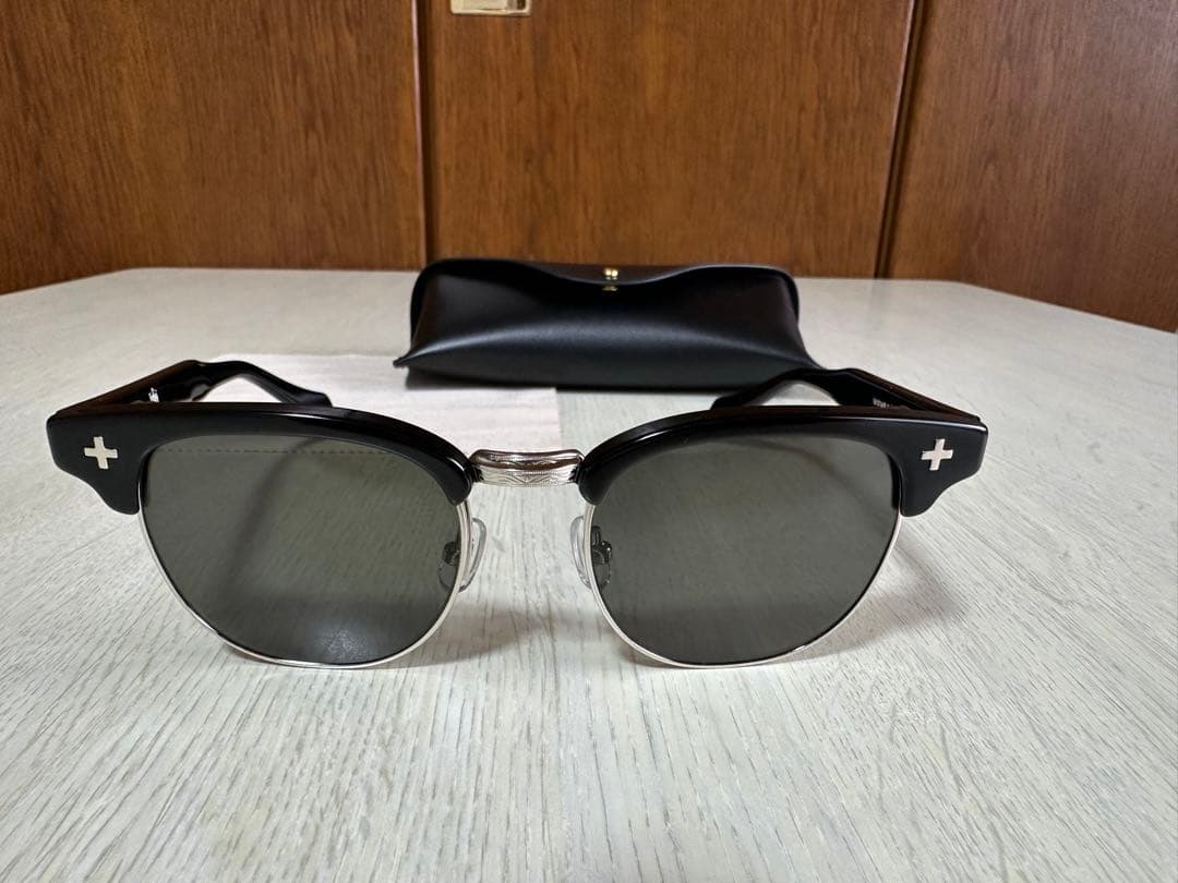 新品！FOREMOST サングラス フリップアップ　シルバー　鯖江