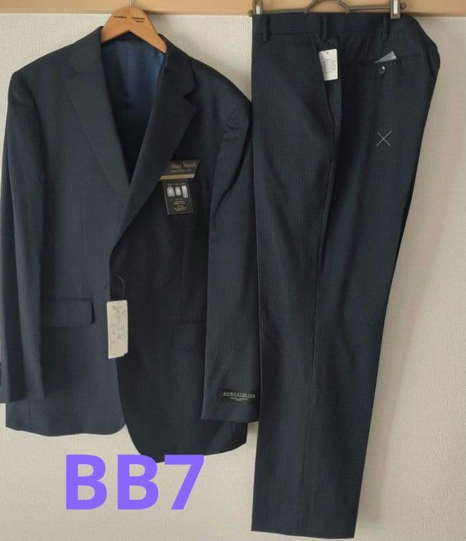 ★【未使用】ビジネススーツ 　3ピース　ストライプ　ネイビー　BB7
